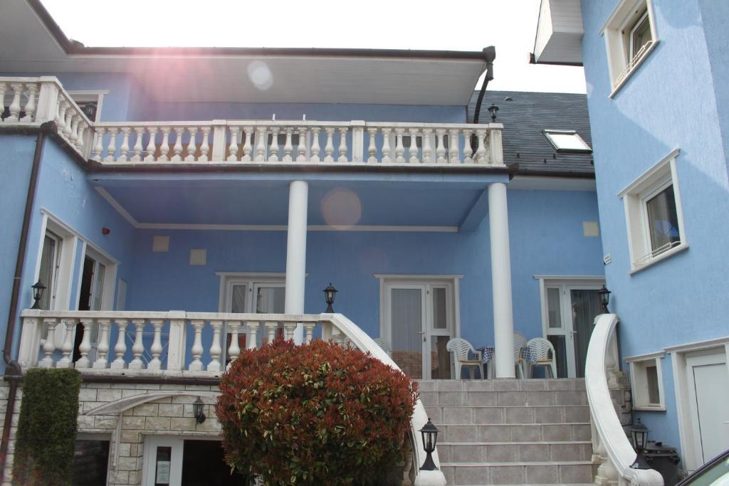 Blue Villa Appartement House Heviz Exterior photo