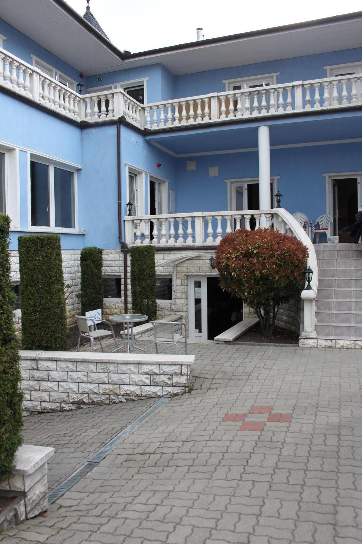 Blue Villa Appartement House Heviz Exterior photo